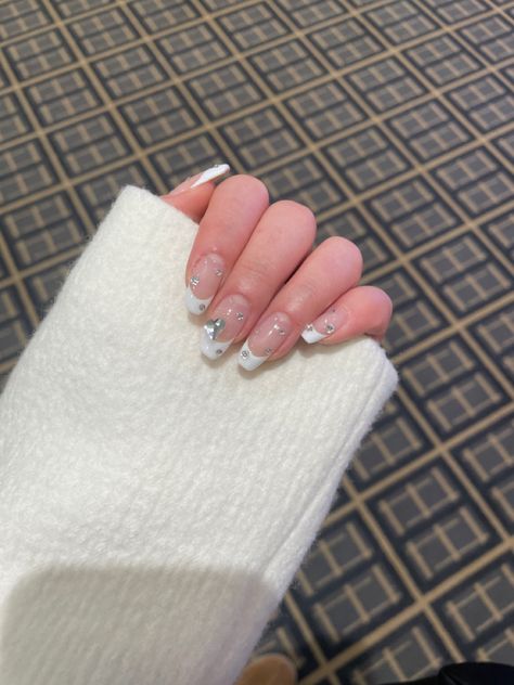 https://www.instagram.com/ami8.5/ Douyin French Nails, White Douyin Nails, Coffin Jelly Nails, Pretty Nails Aesthetic, Nails Cottagecore, Pink Nails Acrylic Coffin, Nail Colors Autumn, Nails Chinese, Nails 2022 Fall