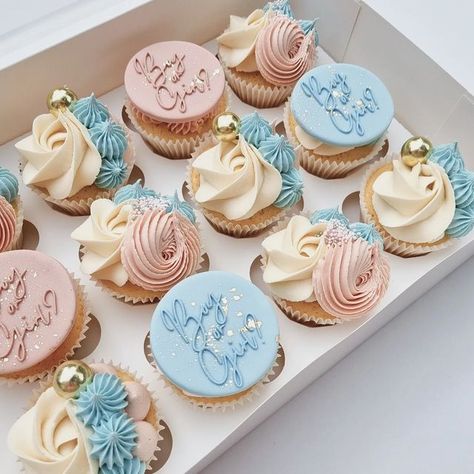 Gender Reveal Bear Theme Cake, Gender Reveal Treats Ideas, Pink And Blue Cupcakes Gender Reveal, Cupcake Gender Reveal Ideas, Gender Reveal Snack Ideas, Gender Reveal Cupcake Ideas, Gender Reveal Dessert Table, Baby Shower Cupcakes Neutral, Pink And Blue Gender Reveal