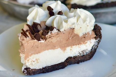 Hershey Pie, Vanilla Pie, No Bake Pie, Chocolate Cream Pie Recipe, Chocolate Creme, Hershey's Chocolate, Chocolate Cream Pie, Oreo Crust, Cream Pie Recipes