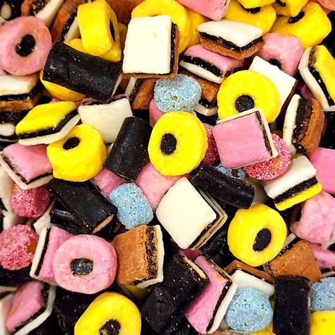 This one is for the weirdos... 🥴 we have a NEW Licorice Allsorts mix from the UK 🇬🇧 Made by Taveners, it's a mix of licorice and coconut treats. For all you licorice lovers out there, (there seems to be A LOT of you) this one's just for you! Don't worry, I WON'T be touching these 🤢 Coconut Treats, Licorice Allsorts, Alice Dress, Alice In Wonderland Aesthetic, Liquorice Allsorts, Pretty Colors, Random Art, Pattern Mixing, Licorice