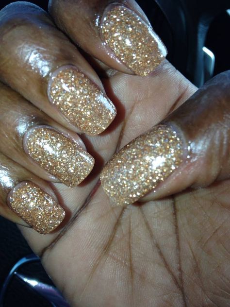 Nexgen Nails-Gold Glitter Sparkly Gold Nails, Gold Sparkly Nails, Gold Sparkle Nails, Nail Holiday, Glitter Nail Paint, Sweet 16 Nails, Nexgen Nails, Nail 2023, Nail Paints