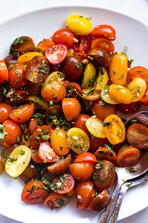 Tomato And Balsamic Salad, Cherry Tomato Salad Balsamic, Snacking Tomato Recipes, Best Tomato Salad, Quick Tomato Salad, Grape Tomato Salad Recipes, Balsamic Marinated Cherry Tomatoes, Medley Tomatoes Recipes, Thai Tomato Salad