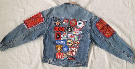 Denim Jacket With Patches, Patches Vintage, Jacket With Patches, Jean Jacket Patches, Upcycled Jackets, Patched Denim, Patched Denim Jeans, Rock And Roll Fashion, Streetwear Ideas