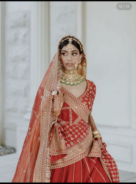 Gujrati Wedding, Best Indian Wedding Dresses, Indian Dresses For Women, Wedding Lehenga Designs, Indian Bride Outfits, Traditional Blouse Designs, Indian Wedding Hairstyles, Wedding Brides, Couples Outfit