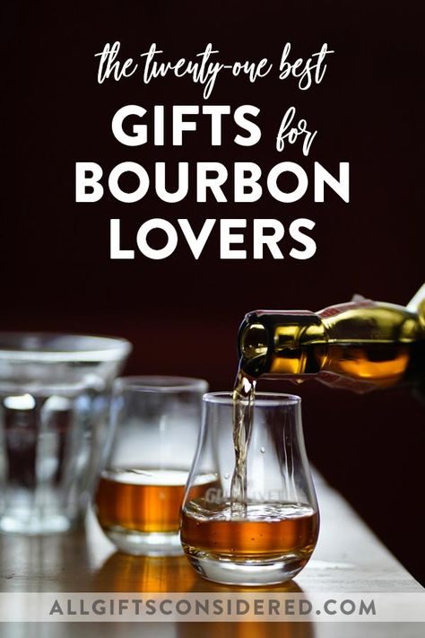 Find the perfect gift ideas for bourbon lovers in our Bourbon Lover Gift Guide, featuring the 21 best bourbon enthusiast gifts in the world. #bourbon #bourbongifts #homebar #homebargifts Bourbon Gifts Basket, Bourbon Glasses, Bourbon Cherries, Bourbon Gifts, Bourbon Tasting, Bourbon Bar, Best Bourbons, Strawberry Wine, Whiskey Lover Gifts