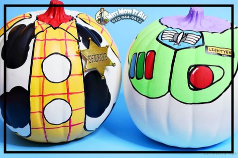 Toy Story Party Ideas, Disney Pumpkin Painting, Buzz And Woody, Decorated Pumpkins, Toy Story Halloween, Halloween Pumpkin Crafts, Creative Pumpkin Painting, Creative Pumpkin Decorating, Pumpkin Decorating Contest