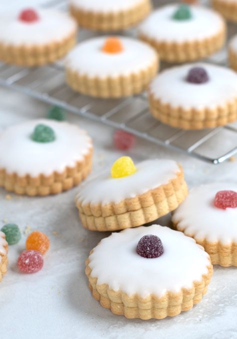 Empire Biscuits Empire Biscuit Recipe, Empire Biscuits, German Biscuits, Empire Cookie, Jelly Tots, British Biscuits, Biscuit Sandwich, Family Baking, Glace Cherries