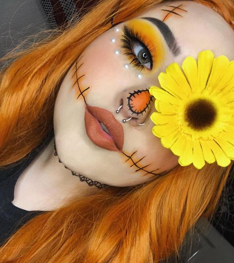 Maquillage Halloween Clown, Scarecrow Halloween Makeup, Halloween Makeup Tutorial Easy, Creative Halloween Makeup, Halloween Makeup Clown, Scarecrow Makeup, Halloween Makeup Look, Halloweenský Makeup, Make Up Designs