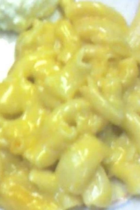 Luby's Macaroni and Cheese Lubys Macaroni And Cheese Recipe, Luby's Mac And Cheese Recipe, Cafeteria Recipes, Cafeteria Food, Macaroni Cheese Recipes, Copy Cats, Macaroni And Cheese Recipe, Pasta Sides, Just A Pinch Recipes