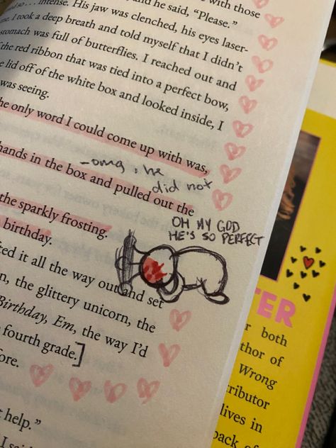 Annotating Books With Friends, Drawing In Books Aesthetic, Book Annotation Stationary, Cute Book Annotation Aesthetic, Messy Book Annotation, Cute Annotated Books, Annotating Romance Books, Doodling In Books, Annotating Romance Books Key