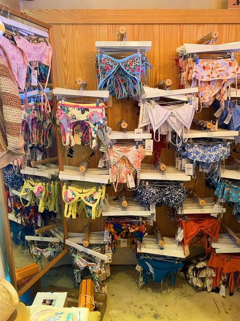 Florida Beach Aesthetic, Surf Shop Aesthetic, Surf Shops, Beach Girl Aesthetic, Ocean Girl, West Palm Beach Florida, Hawaii Surf, Thrift Store Crafts, Surf Shack