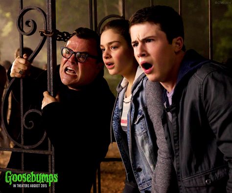 Jack Black plays R.L. Stine in Goosebumps - coming to movie theaters August 2015! #GoosebumpsMovie Goosebumps 2015, Bridge Of Spies, Goosebumps 2, Best Halloween Movies, Goosebumps Books, 2015 Movies, Kids' Movies, Horror Books, Kid Movies