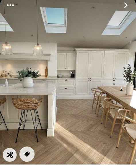 Herringbone Floor Kitchen, Herringbone Floor, Kitchen Dining Living, Kitchen Extension, Kitchen Units, Kitchen Diner, Kitchen Cabinetry, Open Plan Kitchen, Home Decor Kitchen