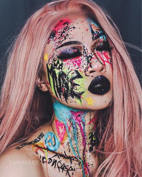 GRAFFITI / @divinamuse Hair Art Photography, Fantasy Make-up, Halloweenský Makeup, Halloween Make-up Looks, Pink Hair Dye, Peach Hair, No Heat Hairstyles, Theatrical Makeup, Trash Polka