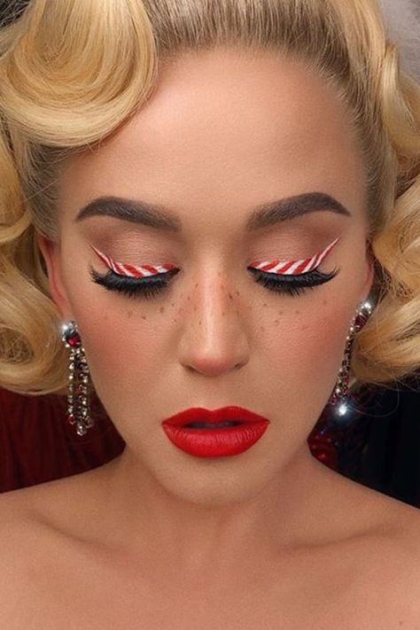 Xmas Makeup Simple, Christmas Makeup Full Face, Makeup Inspo For Christmas, Elegant Christmas Makeup Looks, Light Christmas Makeup, Candy Cane Christmas Outfit, X Mas Makeup Look, Katy Perry Christmas, Candy Cane Eyeshadow