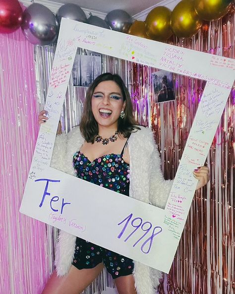 1989 Taylor Swift Themed Party, Taylor Birthday Party Ideas, 13 Taylor Swift Birthday, Diy Taylor Swift Birthday Party, Speak Now Cake Ideas, Taylor Swift Backdrop Ideas, 18th Birthday Party Ideas Taylor Swift, Taylor Swift Grad Party Ideas, Taylor Swift Backdrop Party