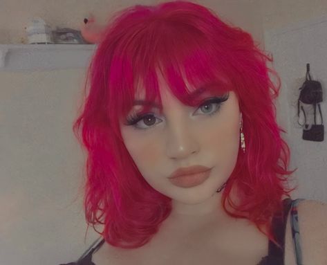 Hot Hot Pink Hair Manic Panic, Flash Pink Hair, Short Bright Pink Hair, Short Hot Pink Hair, Pink Hair Makeup Ideas, Redish Pink Hair, Hot Pink Hair Aesthetic, Hot Pink Short Hair, Hot Pink Hair Dye