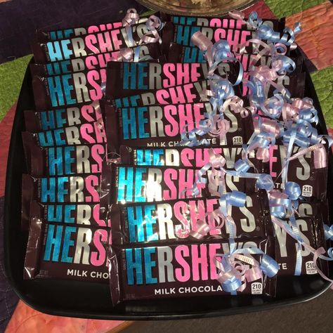 He/She Hershey Bars Gender Reveal Party Favors He She Hershey Bars, Gender Reveal Ideas For Announcement, Easy Cheap Gender Reveal Ideas, Burnouts Or Bows Gender Reveal Food, Cool Gender Reveal Ideas, Small Gender Reveal Ideas, Foto Gender Reveal, Ways To Reveal Baby Gender, Country Gender Reveal