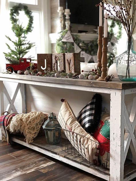 Sofa Tables Behind Couch Styling, Sofa Table Behind Couch Christmas Decor, Christmas Decor Ideas For Sofa Table, Christmas Decor For Sofa Table, Console Table Decorating Under Tv, Sofa Table Christmas Decor, Christmas Sofa Table Decor, Christmas Sofa Table, Behind Couch Decor