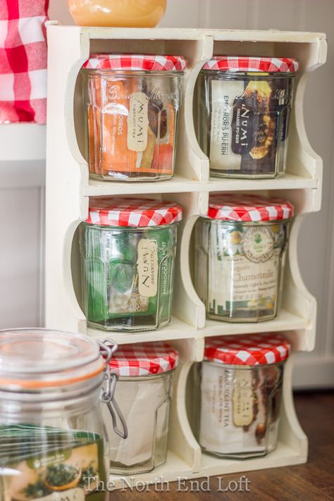 DIY Vintage Farmhouse Tea Caddy! (Repuposed Project) Tea Display, Tea Organization, Diy Tea, Tea Station, Woodwork Projects, Tea Diy, Tea Storage, Tea Bar, Ideas Hogar