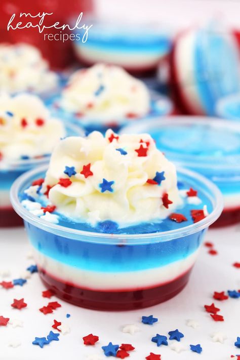 How to Make 4th of July Jello Shots Make these fun and colorful bomb pop jello shots for the 4th of July! They are delicious and everyone loves them! Bomb Pop Jello Shots Blue Jello Bomb Pop Jello Shots Recipes, 4th Of July Jello Shots With Alcohol, Kid Friendly Jello Shots, Bomb Pop Alcoholic Drinks, Jello Shots Blue, Bomb Pop Shot, 4th Of July Jello Shots, 4th Of July Jello, Hello Shots