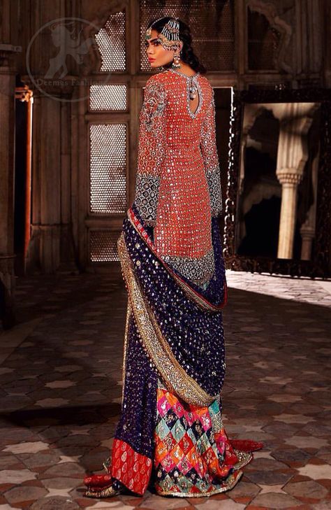 Colorful Gharara, Brocade Gharara, Mehndi Gharara, Green Gharara, Floral Thread Embroidery, Traditional Attires, Bridal Dresses Pakistan, Pakistan Fashion, Embroidered Chiffon