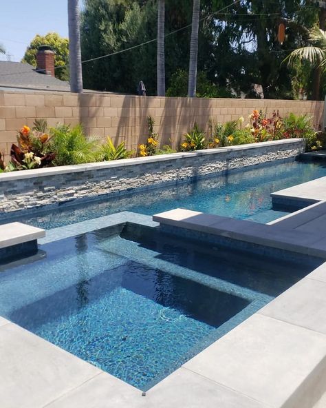 Swimming Pool Mosaic Ideas, Stone Pool Ideas, Pool Tiling Ideas, Stacked Stone Pool Wall, Mosaic Pool Tile Ideas, Pool Waterline Tile Ideas Modern, Pool Spa Tile Ideas, Pool Tile And Coping Ideas, Waterline Pool Tile Ideas