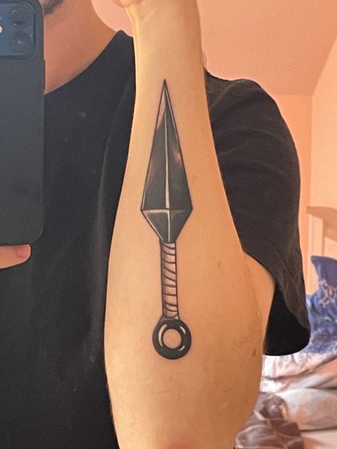 Kunai Tattoo Design, Naruto Kunai Tattoo, Minato Kunai Tattoo, Shuriken Tattoo, Kunai Tattoo, Naruto Kunai, Ninja Tattoo, Kunai Knife, Side Arm Tattoos