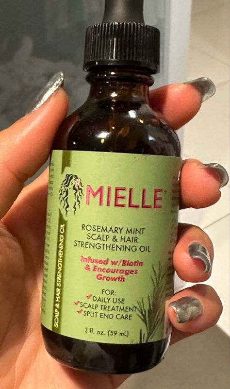 Oil Aesthetic, Mielle Rosemary Mint, Hair Strengthening Oil, Quick Hair Growth, Mielle Organics, Hair Repair Treatments, Natural Hair Growth Tips, Mint Oil, Hair Growing Tips