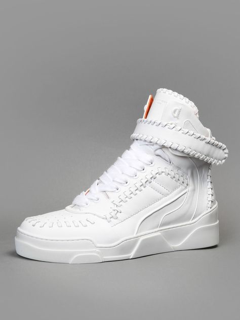 Givenchy 2014 Givenchy Sneakers, Lebron Shoes, Best Basketball Shoes, Dream Fashion, Givenchy Shoes, Sneaker Lovers, Leather High Tops, Dc Shoes, Sneakers Men Fashion