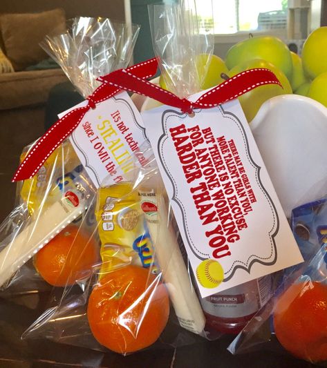 Football Team Snacks, Softball Goodie Bags, Softball Treats, Soccer Treats, Basketball Treats, Softball Tips, Baseball Treats, Soccer Snacks, Baseball Snacks