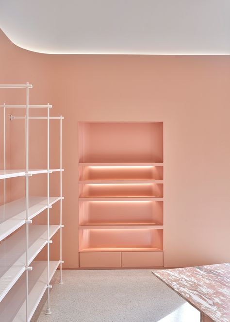 Butik Design, Minimalist Dekor, Interior Design Minimalist, Store Concept, Australian Interior Design, Boutique Interior Design, 카페 인테리어 디자인, Store Interiors, Salon Interior Design