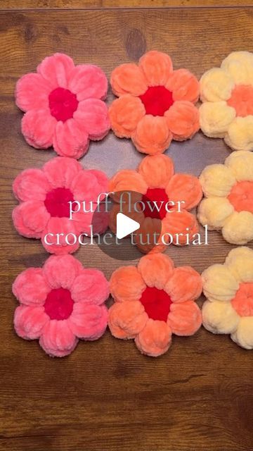 Sweet Stitches | Julianna on Instagram: "so excited to share another free pattern with you guys! (part 2 is on my page) 🩷

I love these for key chains or bag charms! 🧡

these work up really fast and are perfect for markets, I know I’ll be selling them at my upcoming market 💛

be sure to tag me in all your posts so I can see all the groovy flowers you make💚

much love to you all, and happy pride month! 💙

#crochet #freepattern #freecrochetpattern #groovy #flowers #70s #cute #keychains #charms #crochetlove #premieryarns" Bag Charm Crochet Pattern, Crochet Flower Bag Charm, Groovy Crochet, Crochet Craft Fair, Small Crochet Gifts, Groovy Flowers, Crochet Puff Flower, Cute Keychains, Finger Crochet