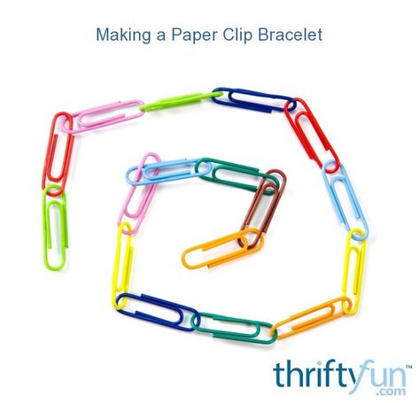 Bracelet Paper, Paper Clip Bracelet, Guy Drawing, Paper Clips, Colored Paper, Learn To Draw, Paper Clip, Jewelry Ideas, Easy Crafts