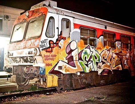 Train Tattoo, Nyc Street Art, Graffiti Tags, Train Graffiti, Graffiti Letters, Narcissism Relationships, Graffiti Writing, Graffiti Artwork, Dream Aesthetic