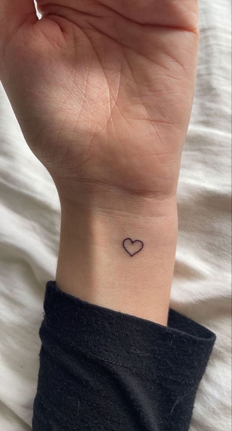 Small Heart Tattoo, Small Heart, Heart Tattoo, Tattoo Ideas, Tattoos