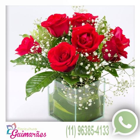 Deixe sua mesa de trabalho mais alegre com este arranjo de rosas vermelhas. Também temos rosas de outras cores e outras flores disponíveis. Entregamos rapidinho em toda Grande São Paulo. Para fazer seu pedido, entre em contato conosco: 11-3104-5697 e 11-96385-4133 (WhatsApp). Você também pode comprar diretamente em nosso site floresdelivery.com.br #arranjo #rosas #rosasvermelhas #flores #flowerstagram #FloriculturaGuimaraes #FloresDelivery Chocolates, Glass Vase, Jesus, Vase, Glass, Pins, Home Decor, Home Décor