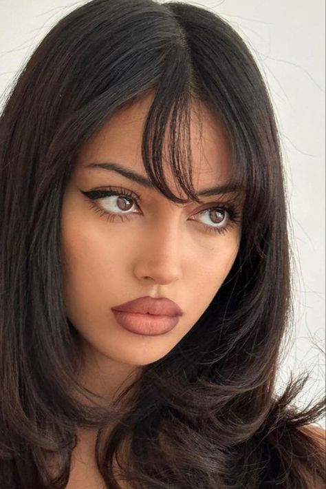 Bombshell Makeup, Feminine Makeup, 90s Makeup, Brown Lipstick, Fall Makeup Looks, Spring Makeup, Grunge Makeup, Fall Makeup, Girls Makeup