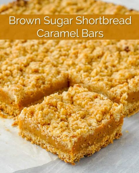 Shortbread Crumble, Cookie Squares, Brown Sugar Shortbread, Squares Recipes, Chewy Caramel, Dessert Squares, Rock Recipes, Shortbread Bars, Caramel Bars