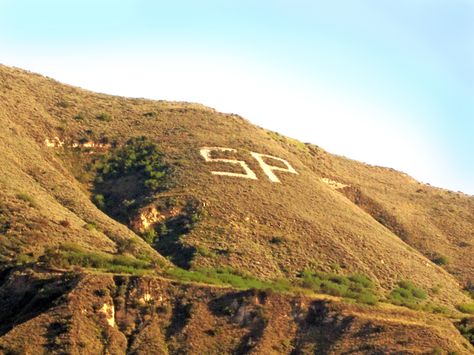 South Mountain, Santa Paula, California. photoshop no instagram Santa Paula California, Santa Paula, Beautiful Town, Ventura County, Southern California, Old Town, Monument Valley, Cali, Country Roads