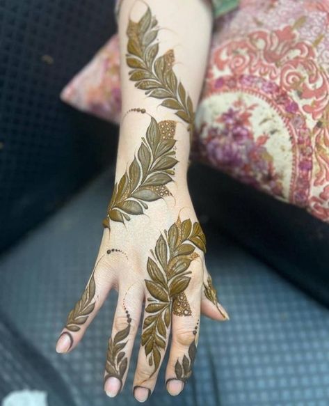 Leafy Mehndi Designs, Leaf Mehndi Designs For Hands, Leafs Mehendi Design, Bold Leaf Mehndi Design, Leaves Mehandi Designs, Bold Leaves Mehendi Design, Mehandi Leaf Design, Leaves Mehendi Design, Mehndi Designs Leaves