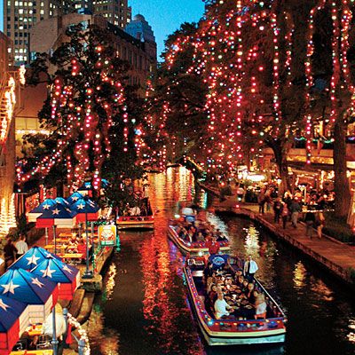 The San Antonio Riverwalk. It's a wonderful place, home to the Alamo. You can stay at the Hilton Palicio del Rio. (Get a riverside room) San Antonio Riverwalk, San Antonio River, Southern Christmas, Christmas Town, Texas Travel, River Walk, San Antonio Texas, Noel Christmas, Christmas Vacation