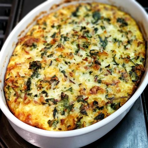 Spinach Rice Casserole Healthier Casseroles, Spinach Rice Casserole, Mushroom Rice Casserole, Kale Quiche, Ground Beef And Spinach, Spinach Casserole Recipes, Casserole Vegetarian, Fish Sides, Comforting Hug