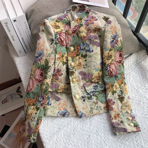 Jacquard Coat, Summer Blazer, Coat Autumn, Floral Blazer, Types Of Jackets, Sleeve Cardigan, Gold Buttons, Long Sleeve Cardigan, Vintage Sweatshirt