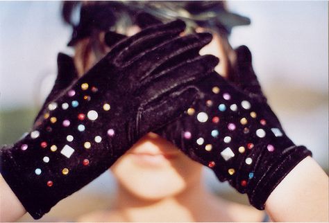 jeweled gloves Embellished Gloves, No More Wire Hangers, Diy Mittens, Pink Gloves, Best Stocking Stuffers, Go Outdoors, Have A Day, Update Your Wardrobe, Old Jewelry