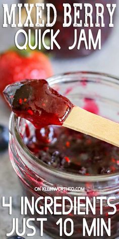 This Mixed Berry Quick Jam is quick Homemade Candles Diy, Quick Jam, Berry Jam Recipe, Fruit Jam Recipes, Mixed Berry Jam, Easy Jam, Freezer Jam Recipes, Jam Recipes Homemade, Quick Easy Recipes