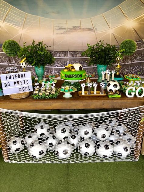 Fútbol Celebration Football Soccer Party Decorations, Soccer Party Backdrop, Soccer Theme First Birthday Party, Soccer Theme Party Ideas, Soccer Bday Party Ideas, Soccer First Birthday Party, Soccer Birthday Party Ideas Decorations, Soccer Themed Snacks, Soccer Party Ideas