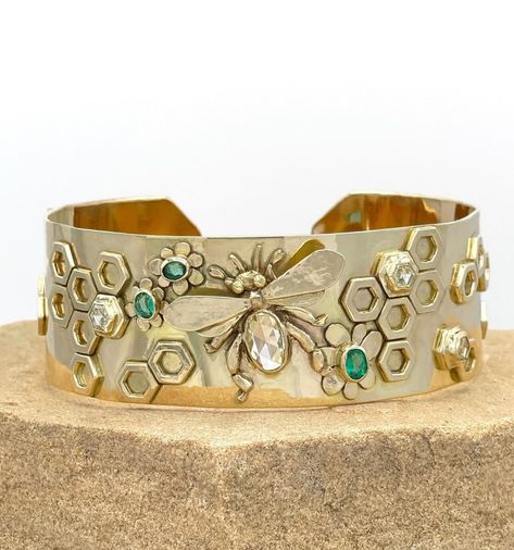 Owl and Bumblebee wide cuff bracelets - both bold and ornate. Which would you choose? The 14K solid gold Bumblebee cuff with diamonds and emeralds or the sterling and 14K Owl cuff with diamond eyes? 🦉🌼🐝 SILVER or GOLD?? (Both is a good answer too😉) @jenvolkodavjewelrydesign #jenvolkodavjewelrydesign® jenvolkodavjewelrydesign.com © 2024 Jen Volkodav Jewelry Design® . . . . #artjewelry #signedjewelry #wearableart #wearableartjewelry #modernheirlooms #loveisinthedetails #showmeyourjewelry #ooak... Opal Cuff Bracelet, Bumble Bee Jewelry, Watermelon Tourmaline Necklace, Gold Artwork, Diamond Cuff Bracelet, Solid Gold Bracelet, For The Record, Hexagon Diamond, Rubellite Tourmaline