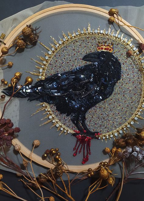 Raven Embroidery, Bird Pet, Cool Embroidery, Black Raven, Tambour Embroidery, Creative Textiles, Beadwork Embroidery, Embroidered Bird, Bird Embroidery