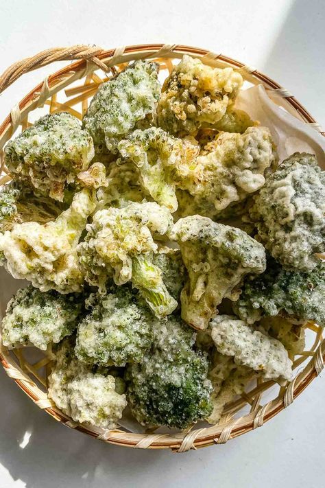 Nori Salted Crispy Broccoli - Okonomi Kitchen Homemade Vegan Butter, Okonomi Kitchen, Crispy Broccoli, Vegan Lemon Bars, Tempura Recipe, Broccoli Side Dish, Vegan Japanese, Tempura Batter, Broccoli Recipes